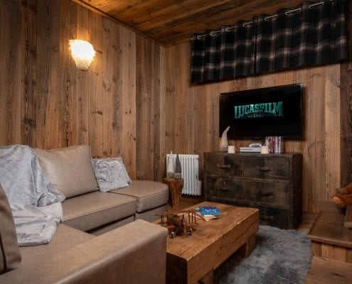 Salle TV Chalet phare Loup Blanc Courchevel